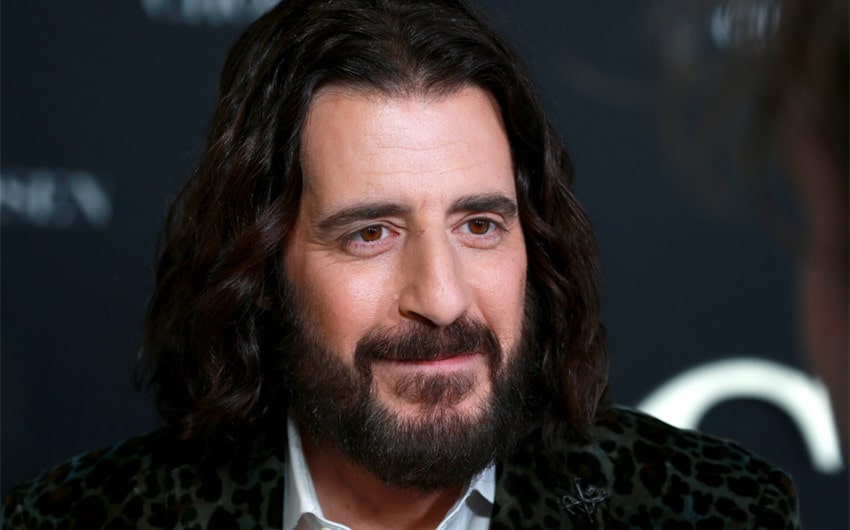 jonathan roumie wife