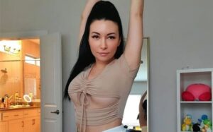 Ximena Saenz OnlyFans: From Culinary Star to Online Sensation