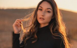 Cailey Lonnie’s OnlyFans — Curating Confidence and Personal Connection