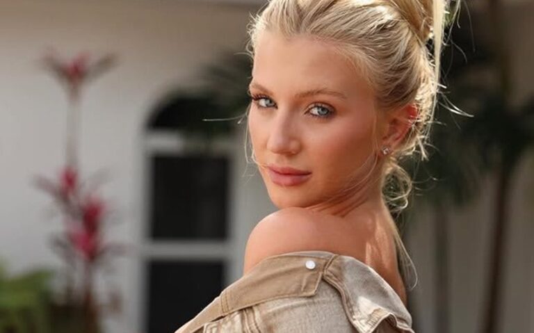 Alexis Clark OnlyFans: Exploring Her Content, Career, and Digital Success